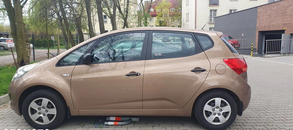 Kia Venga cena 18500 przebieg: 193000, rok produkcji 2010 z Katowice małe 277